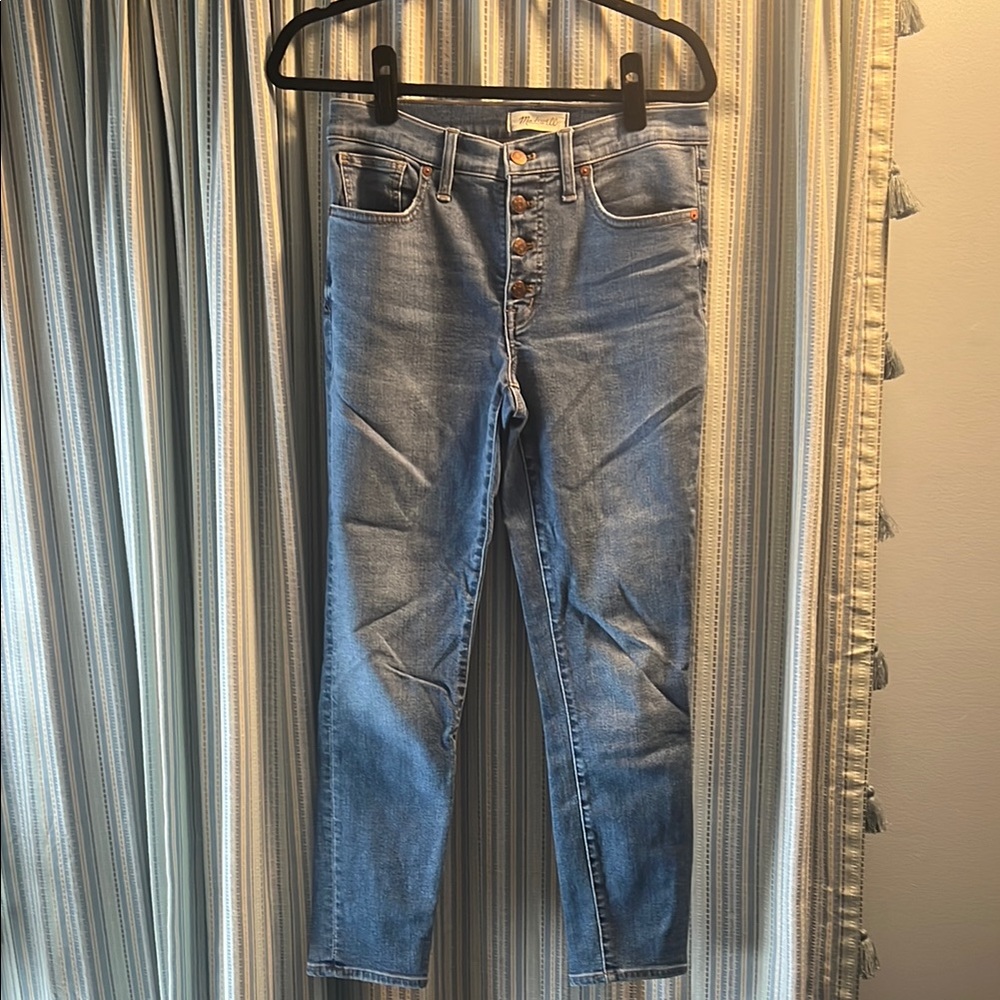 9” mid rise skinny crop with exposed button fly
